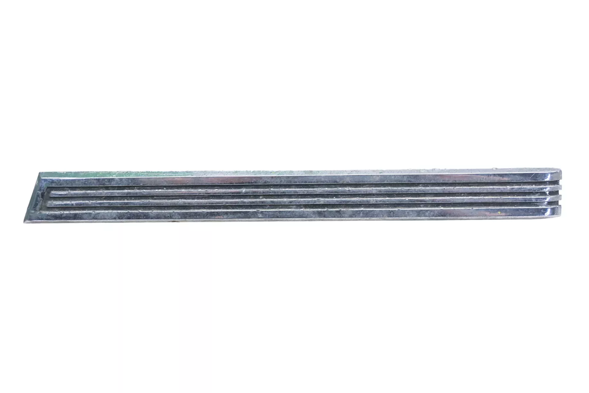 Chevrolet 3820543 Upper Lefthand Moulding