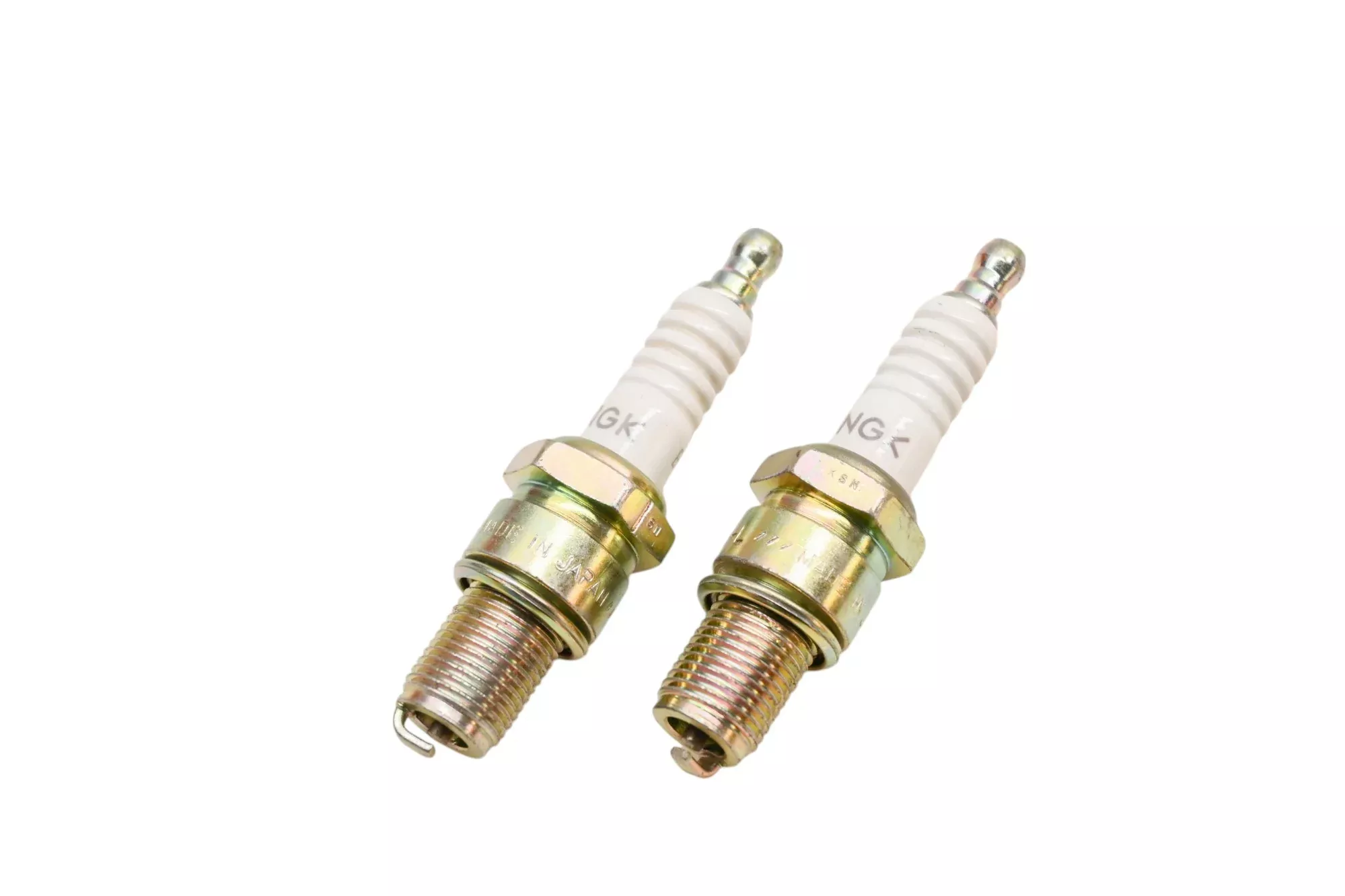 NGK B6EB-L-11 Spark Plugs NOS